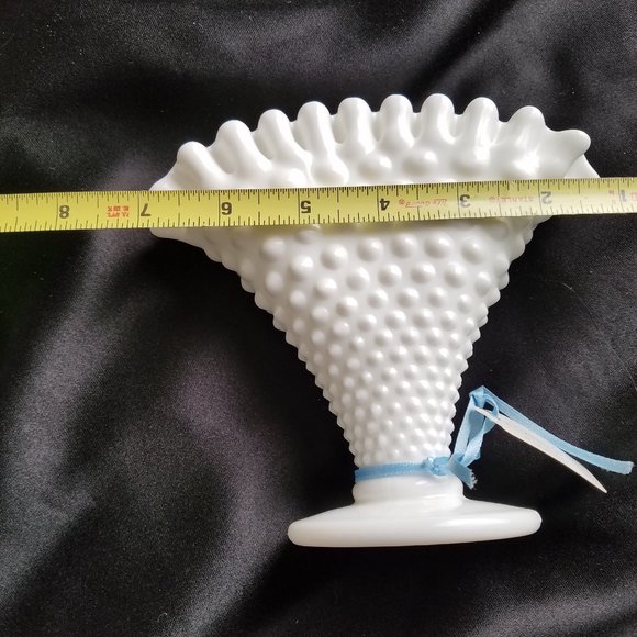 Fenton Hobnail Milk Glass 6" Fan Vase - Picture 6 of 6